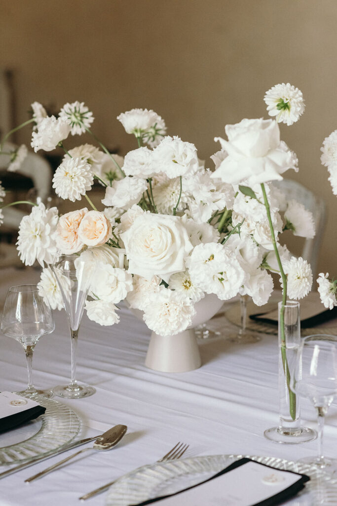 White wedding flowers 