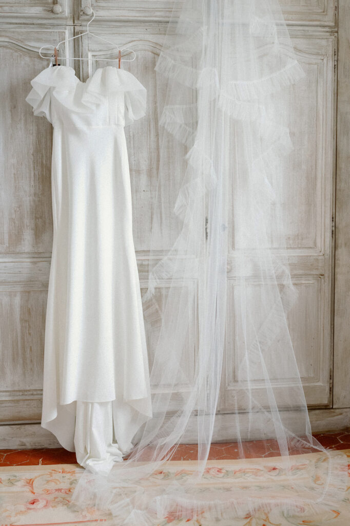 NeWhite Bridal dress at France wedding
